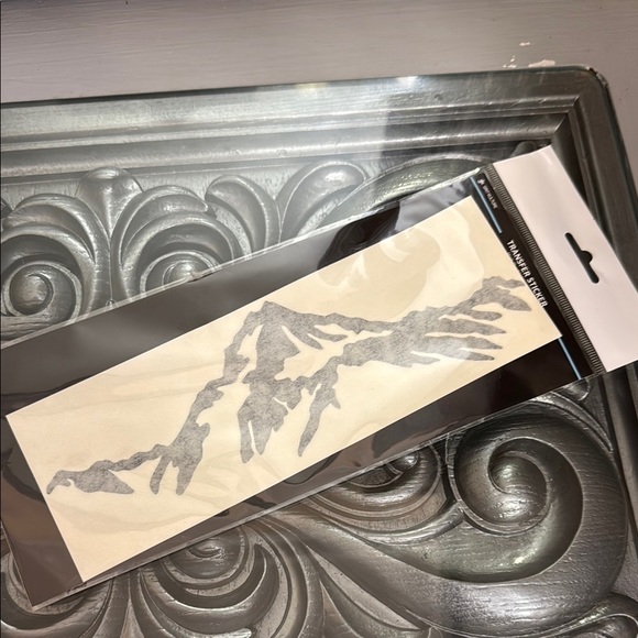 Black Mount Cook Vinyl Decal - Picture 3 of 6